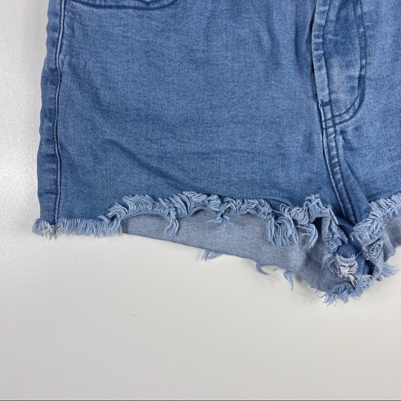 Forever 21 Mid Rise Distressed Light Wash Denim Shorts - Picture 2 of 8
